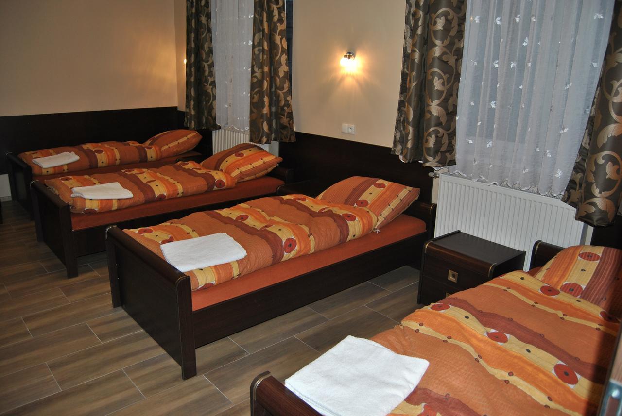 Hotel Gosciniec Włocławek Buitenkant foto