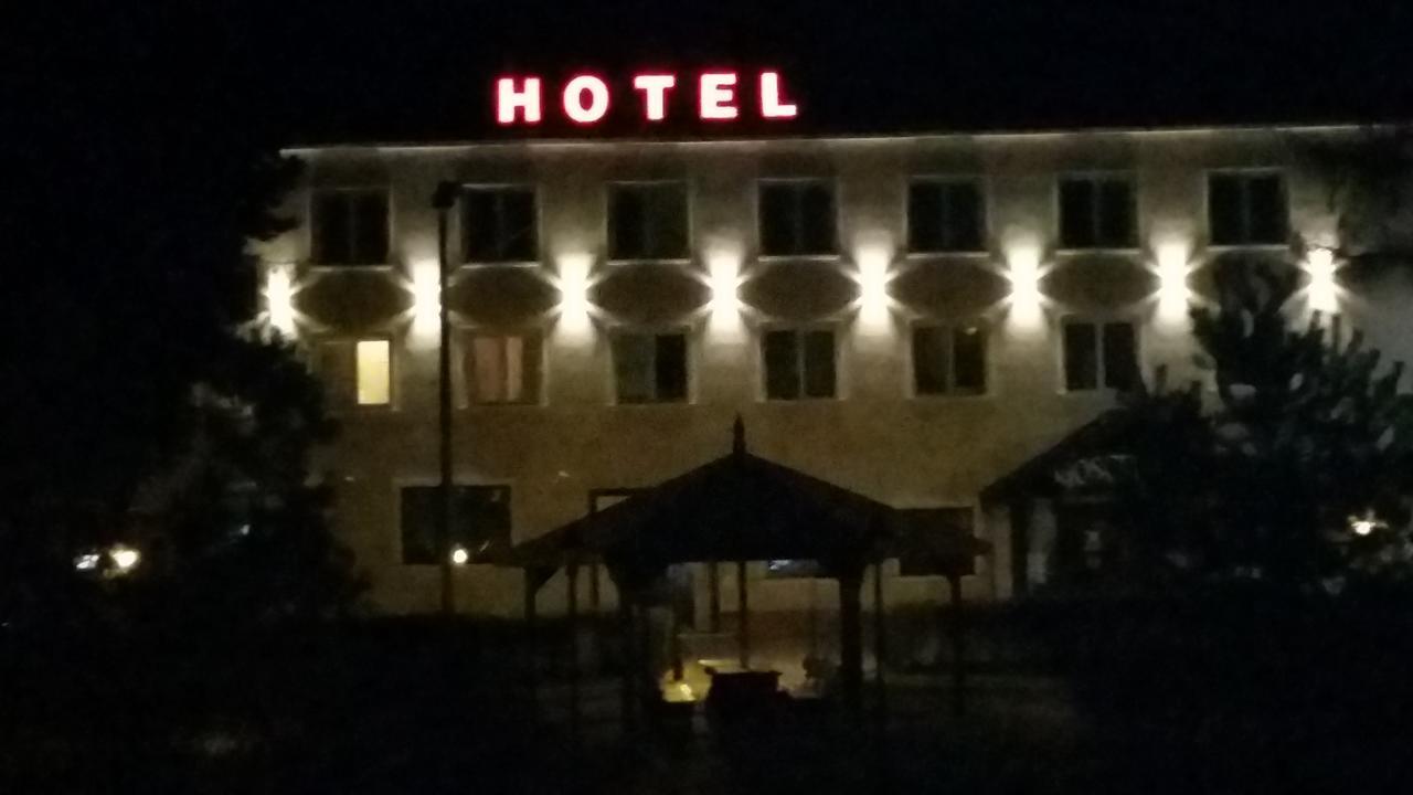 Hotel Gosciniec Włocławek Buitenkant foto