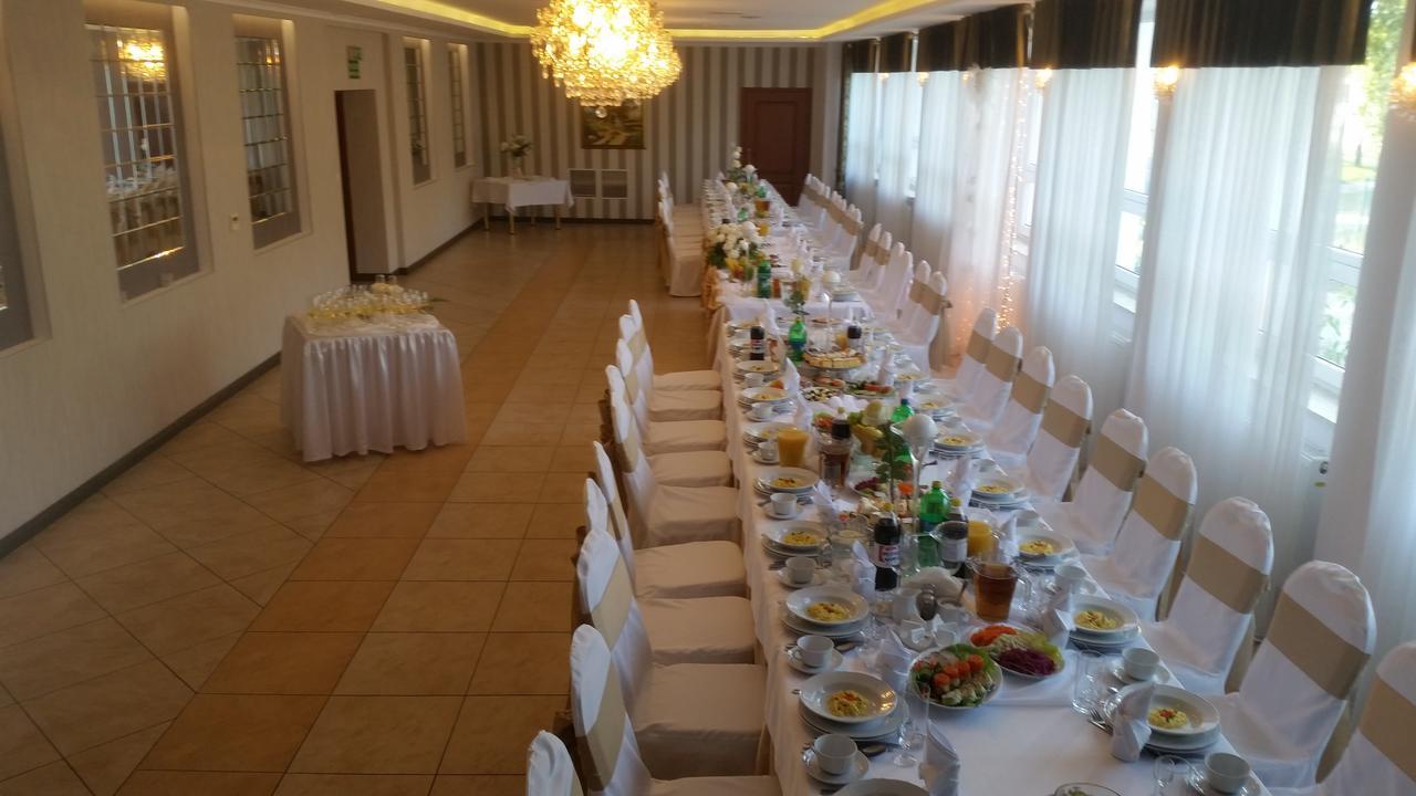 Hotel Gosciniec Włocławek Buitenkant foto