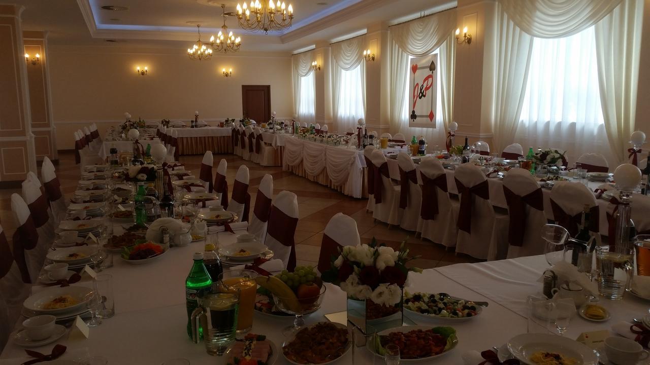 Hotel Gosciniec Włocławek Buitenkant foto