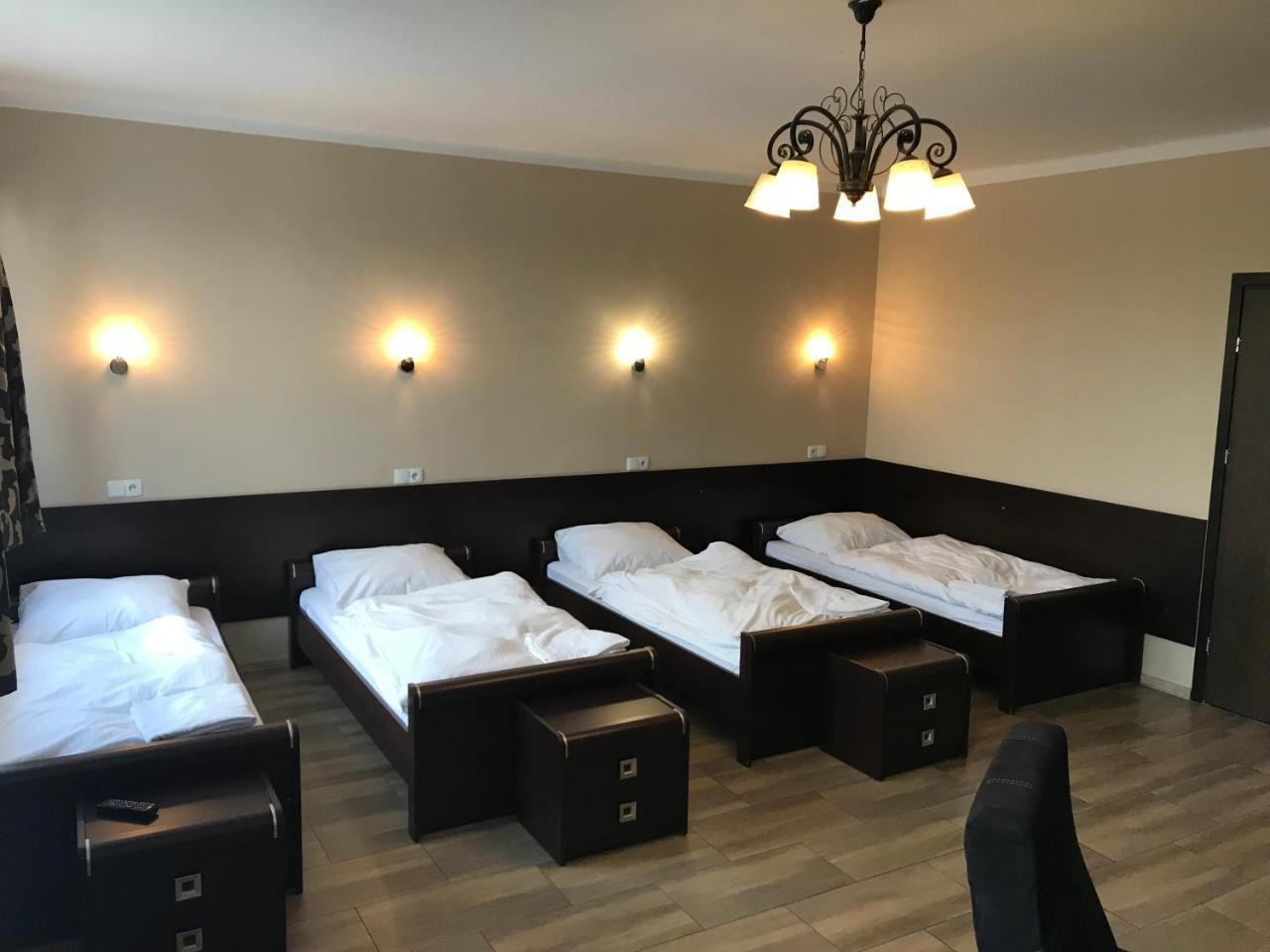 Hotel Gosciniec Włocławek Buitenkant foto